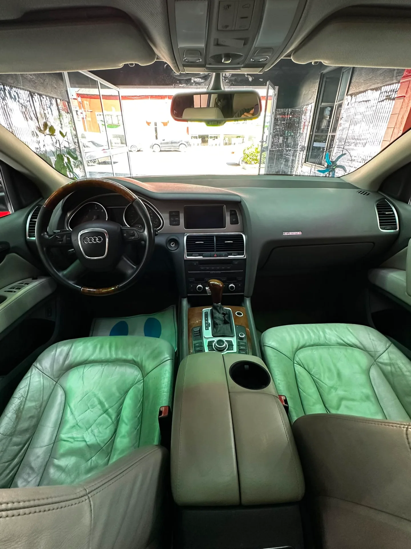Vehículo completo en Autos Los Detailing Pros