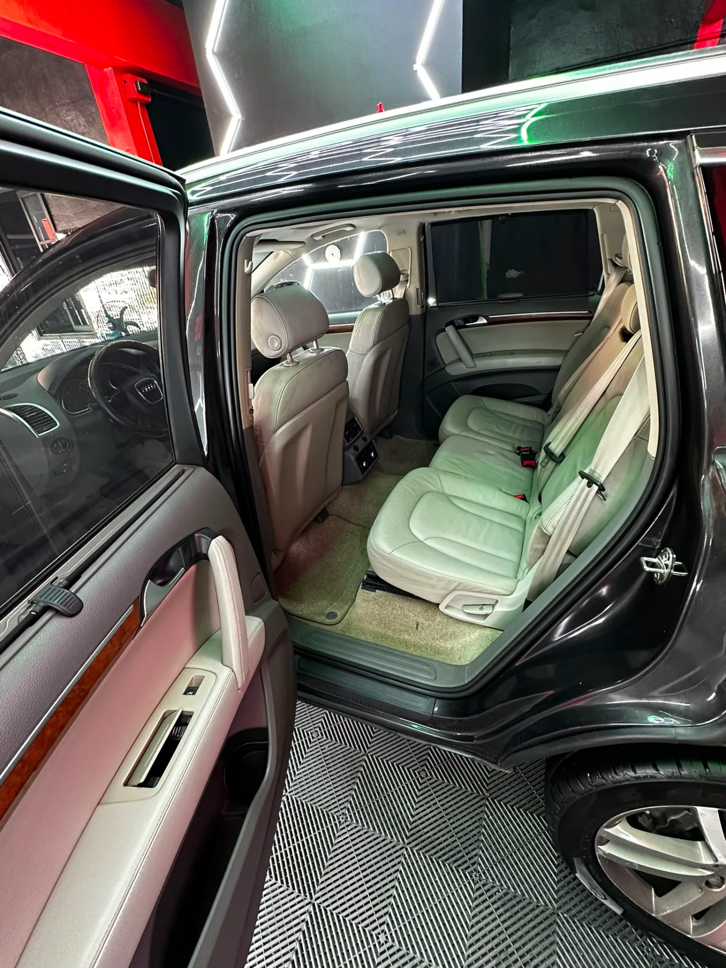 Vehículo completo en Autos Los Detailing Pros