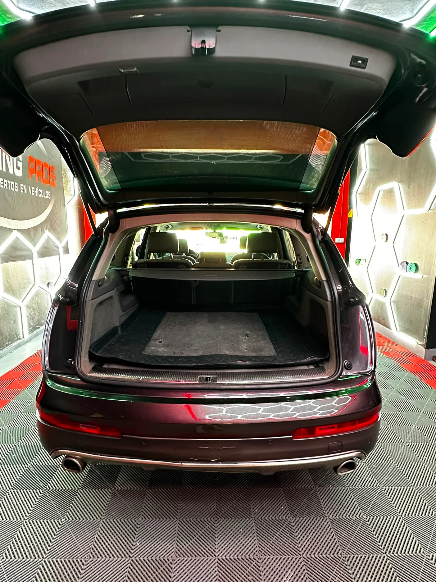 Vehículo completo en Autos Los Detailing Pros