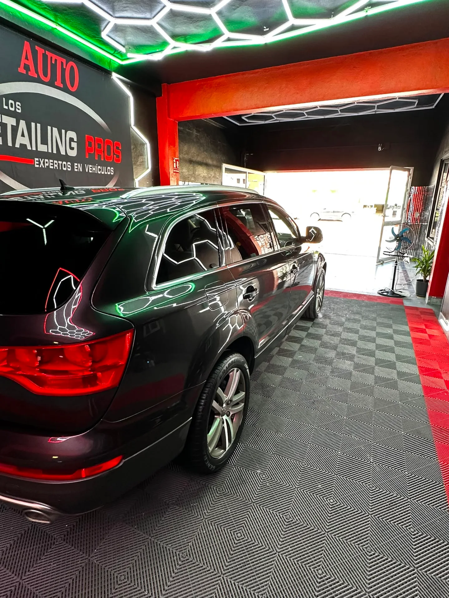 Vehículo completo en Autos Los Detailing Pros